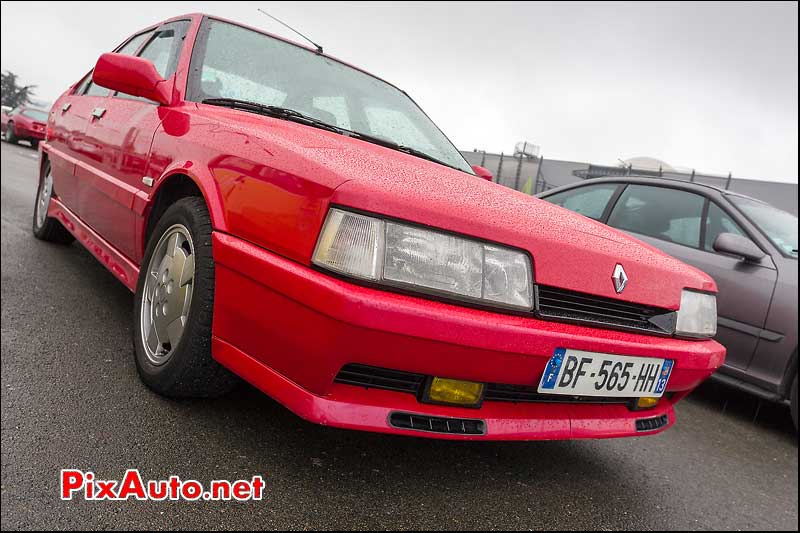 youngtimer renault 21 turbo parking salon automedon