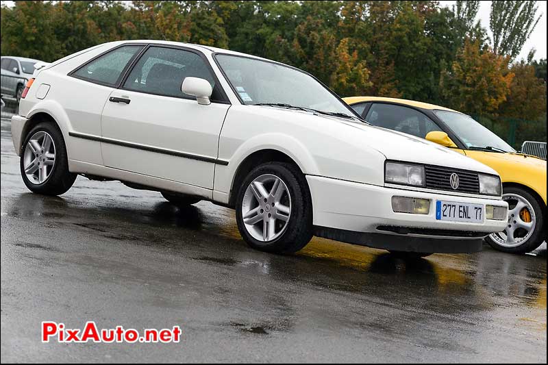 youngtimer vw corrado parking salon automedon