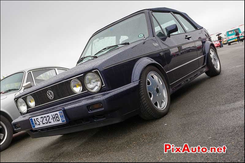 youngtimer vw golf cabriolet parking salon automedon