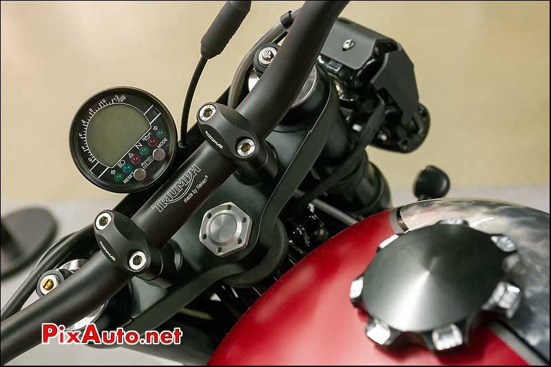 compteur digital Triumph scrambler Salon Moto Legende