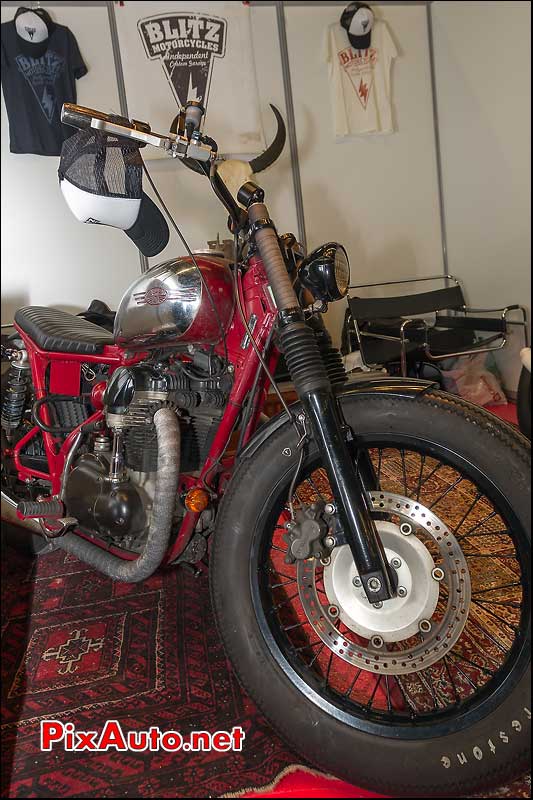 blitz motorcycle transfigure la kawa w650 en ancienne