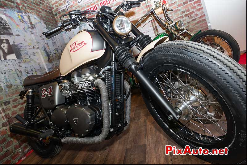 Triumph Bonneville personnalisee Salon Moto Legende