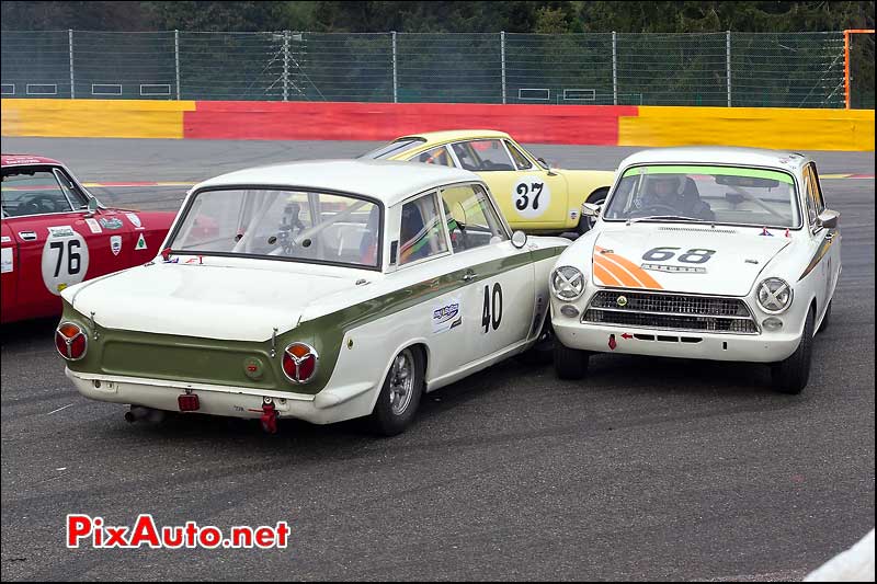 accrochage ford cortina