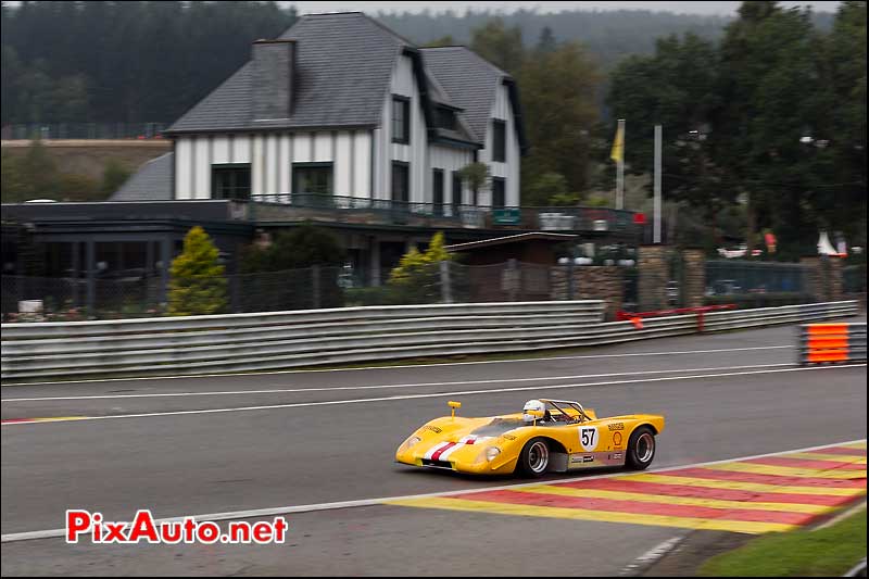 lola t210 de 1971 n°57 driver Adelman-Graham