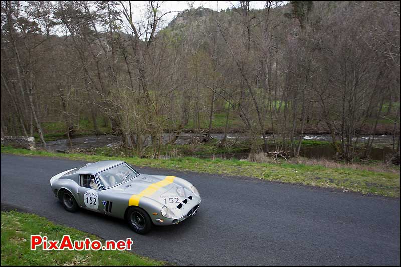 ferrari 250gto route de campagne tour auto