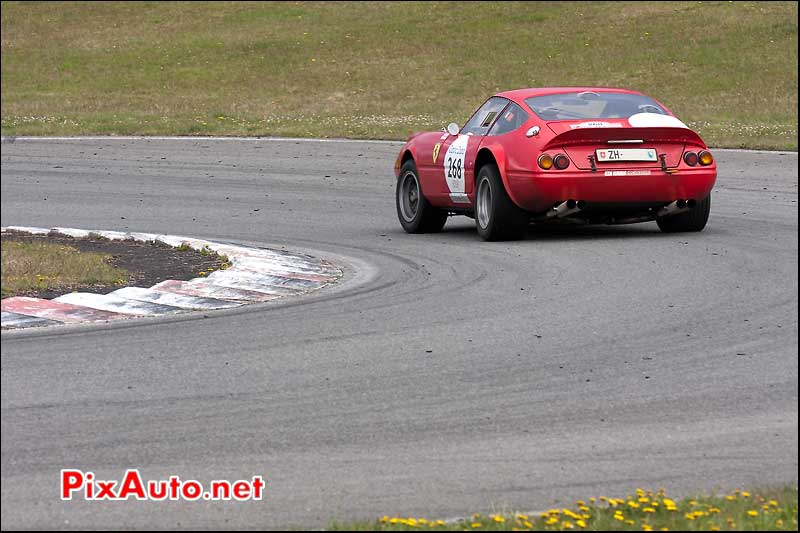 ferrari 365GTB/4 circuit de charade en auvergne