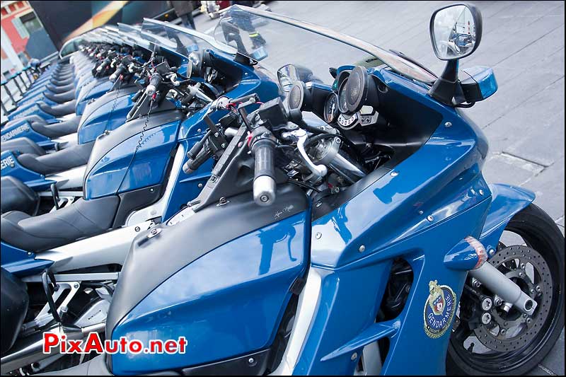 16 motos gendarmerie escorte presidentielle place massena nice