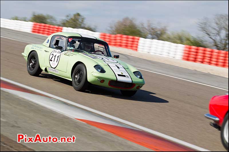 lotus elan de jean-pierre Lajournade au circuit dijon-prenois