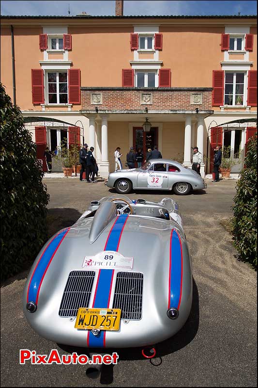 porsche 550a et 356 devant chateau epeysolles vonnas