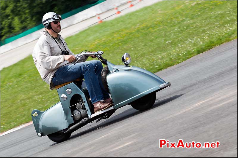 Scooter Gloobyscoot 125, Autodrome heritage Festival 2013