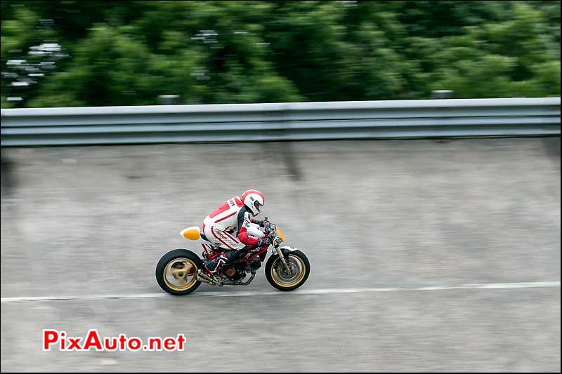 Radical Ducati, cafe-racer-festival 2013, anneau vitesse Linas-Montlhery