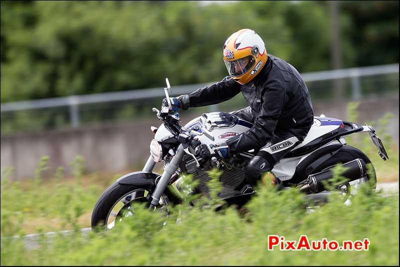 Iron Bikers 2013, Advinton Roadster, circuit Carole