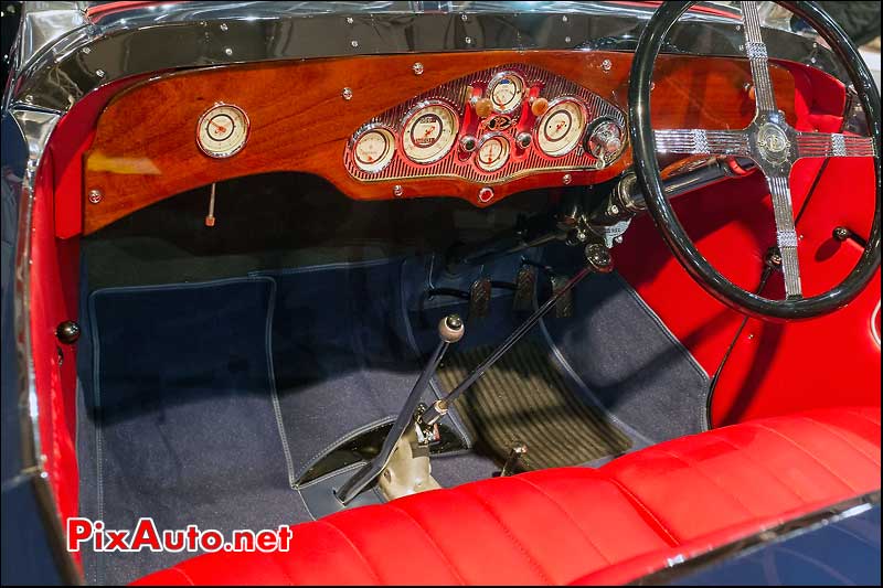 habitacle panhard levassor x66, salon retromobile 2013