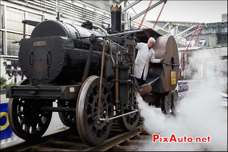 demonstration locomotive a vapeur marc-seguin, Retromobile 2013