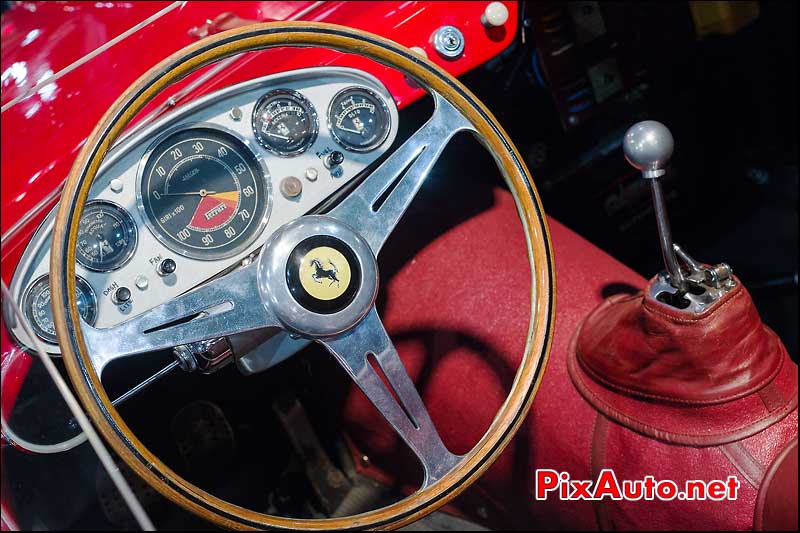 tableau de bord ferrari 250 testa rossa