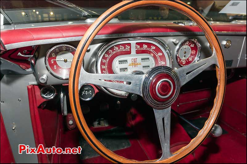 tableau de bord Fiat 8V Vignale, Retromobile Artcurial