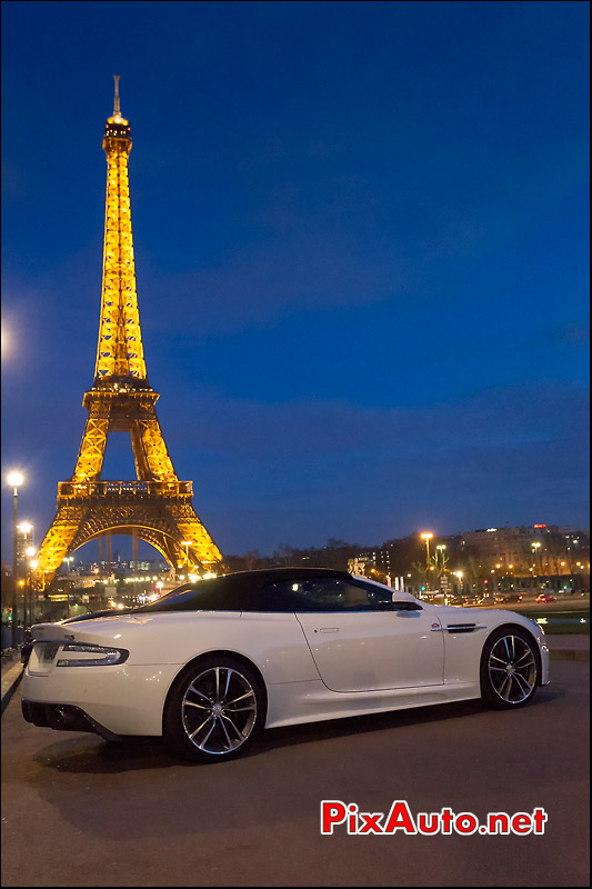 Aston-Martin DBS Volante, tour eiffel, rallye de Paris