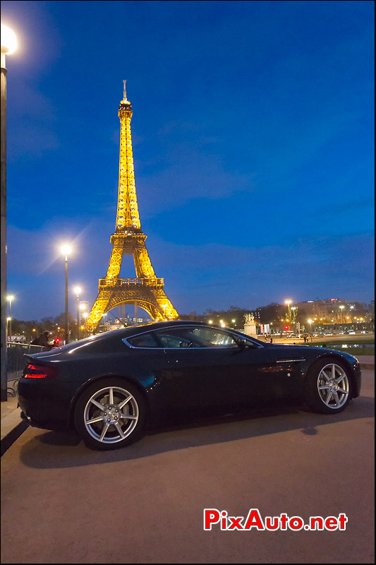 Aston-Martin DBS, tour eiffel, 20e rallye de Paris