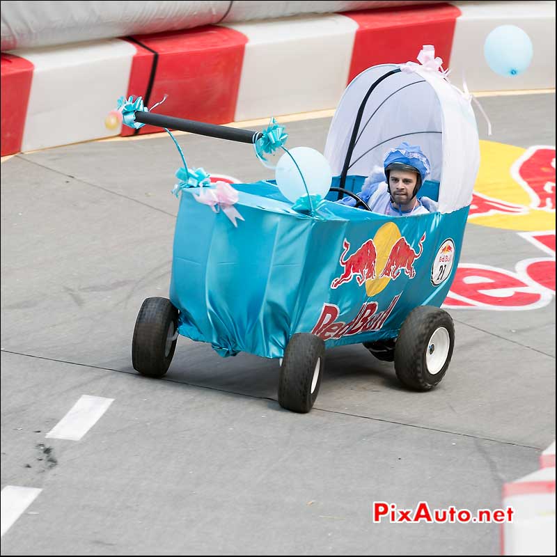 Caisse a Savon Red Bull numero 21, Saint-Cloud