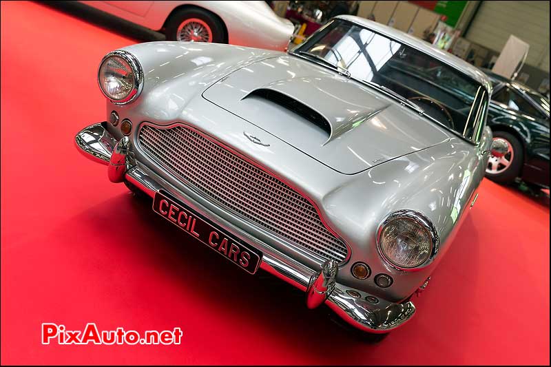 Aston Martin DB4 Silver Cecil Car, Salon Automedon