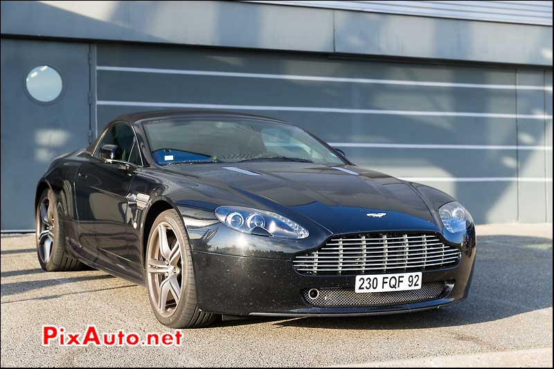 Aston Martin Vantage, Parkings Salon Automedon