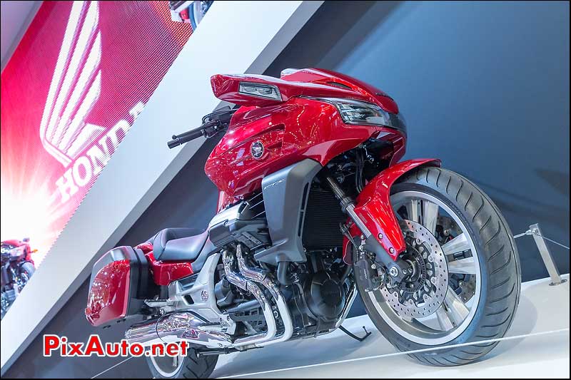 Honda CTX1300 Rouge Candy, Salon-de-la-moto Paris 2013