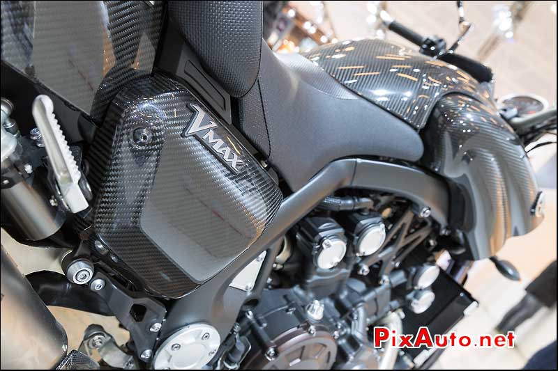 Yamaha Vmax carters carbone, Salon-de-la-moto Paris 2013