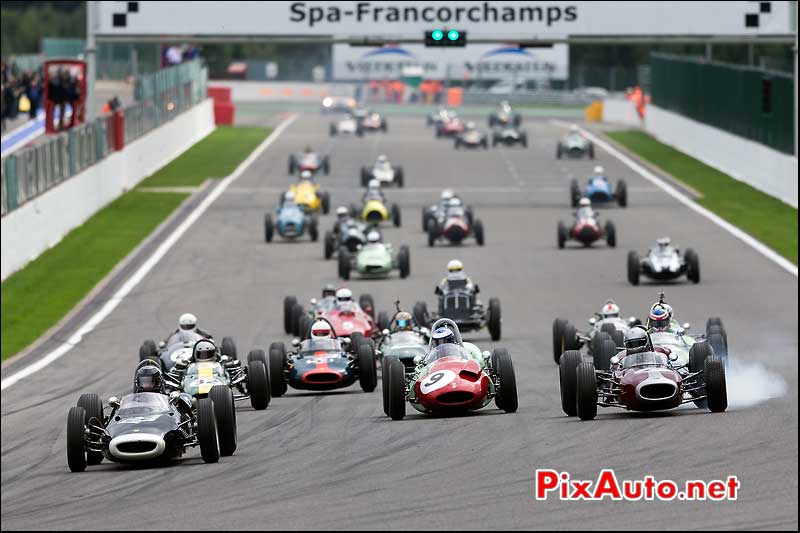 Start race two Historic-Grand-Prix-Cars-Association