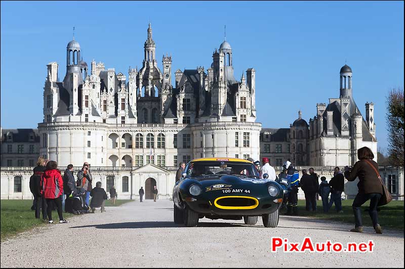Jaguar e-type, n231, chateau Chambord, Tour Auto 2013