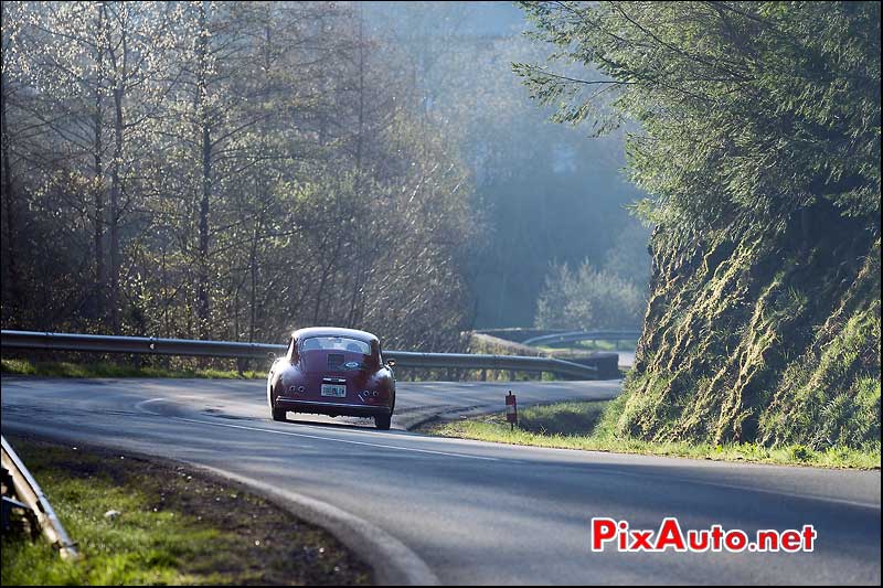 Porsche 356, n166, route montagne, Tour Auto 2013