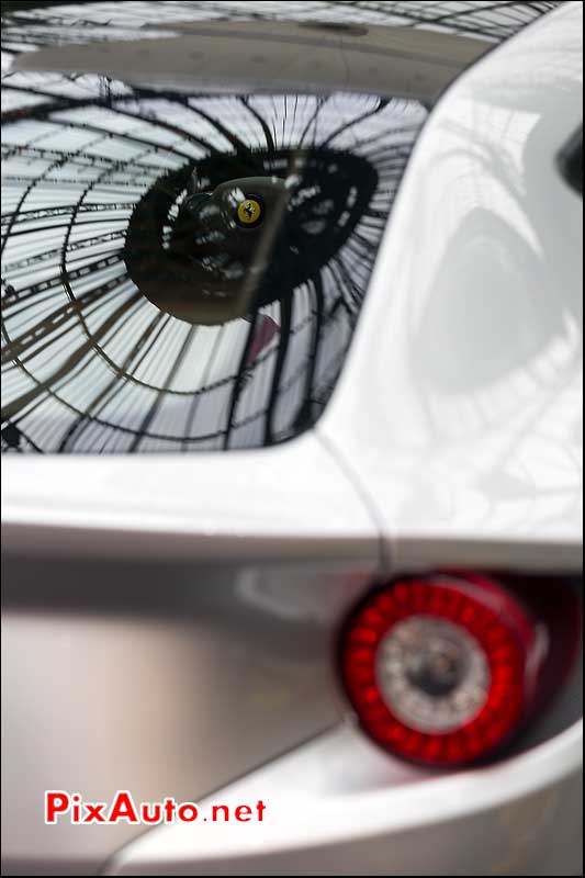 Ferrari FF, stand Ferrari au Grand Palais