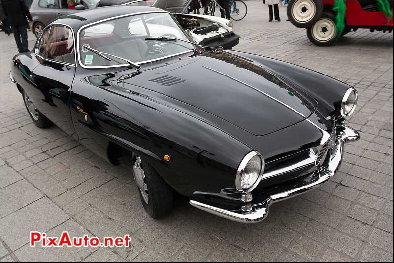 alfa-romeo giulietta sprint, place vendome