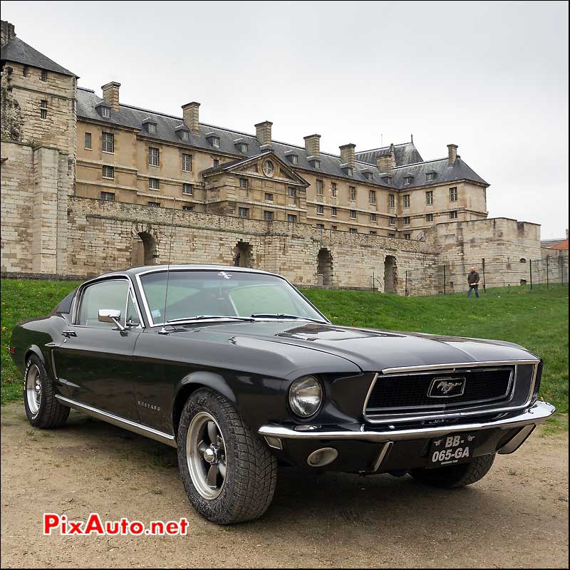 ford mustang, chateau de vincennes, traversee de paris