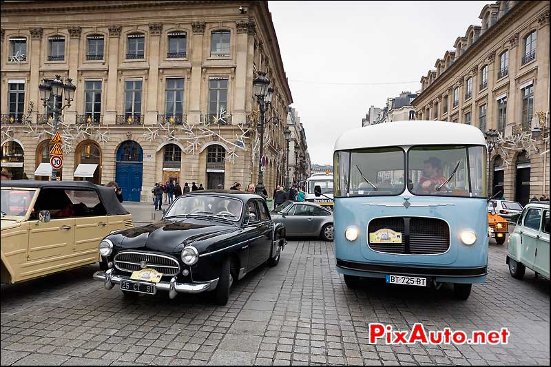 renault fregate et bus renault, place vendome paris