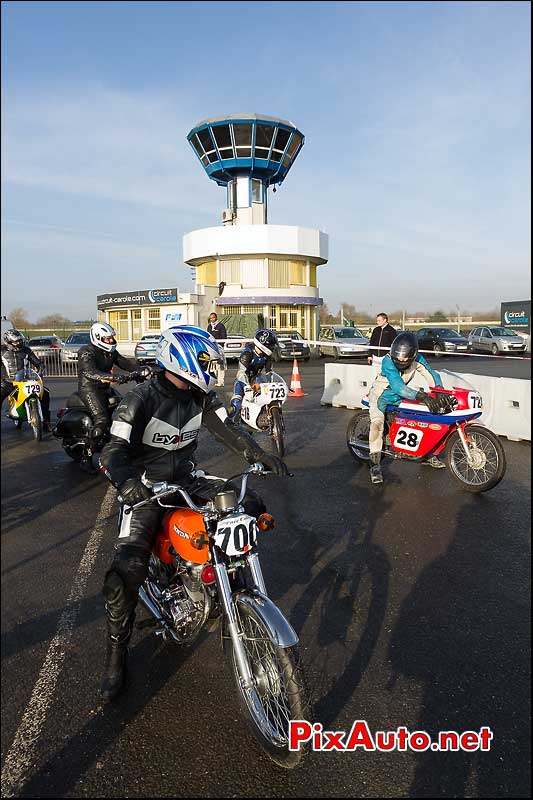 depart des solos 1, trophee coluche circuit carole