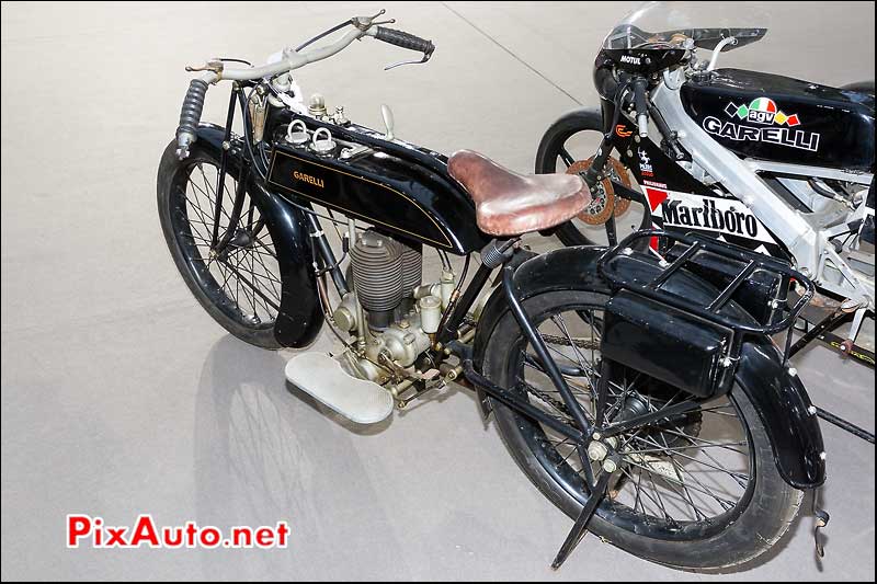 Garelli 349cc Roadster, presentation Bonhams grand-palais