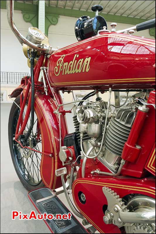 indian 7HP Powerplus, presentation Bonhams grand palais