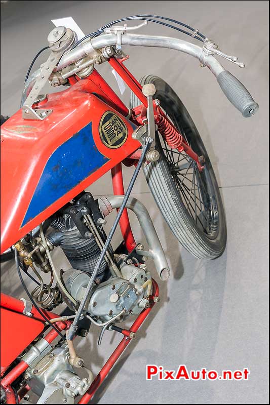 san-sou-pap 350cc coursifiee, presentation Bonhams grand palais