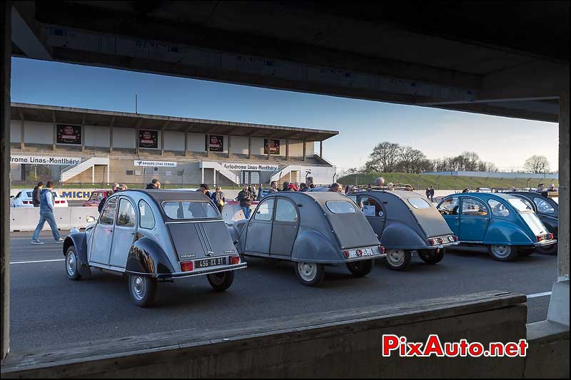 Citroen 2cv Vue des stands, Afterworrk Special 2 CV