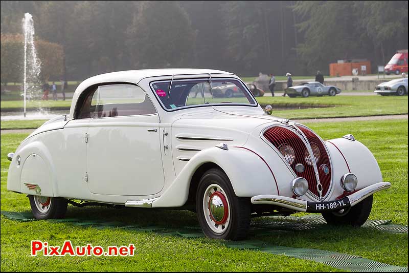 Chantilly Art et Elegance, Peugeot 402 Eclipse