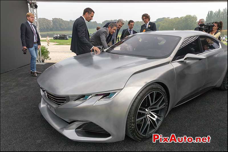 Peugeot Exalt face au Jury, Chantilly Art et Elegance, 