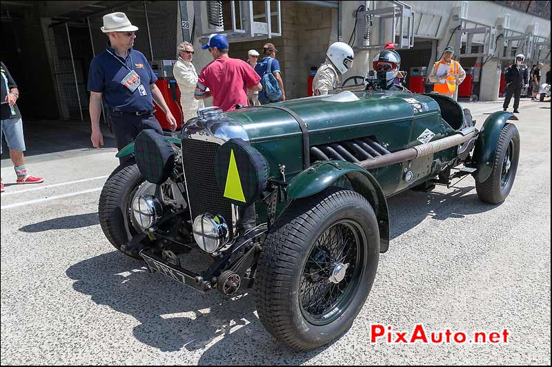 Plateau 1, Lagonda LG 45 aux stands, Le Mans Classic