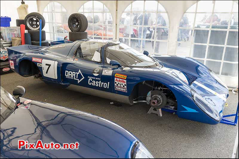 Chevron B16 FVC au paddock, Le Mans Classic