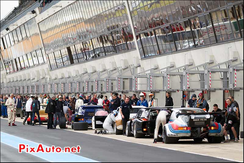 Porsche Plateau 6 aux Stands, Le Mans Classic