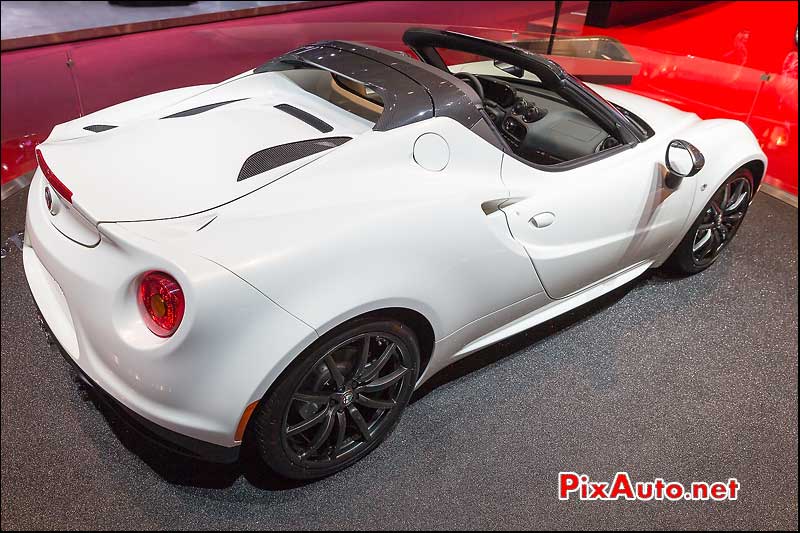 Mondial Automobile Paris, Alfa Romeo 4C Spider