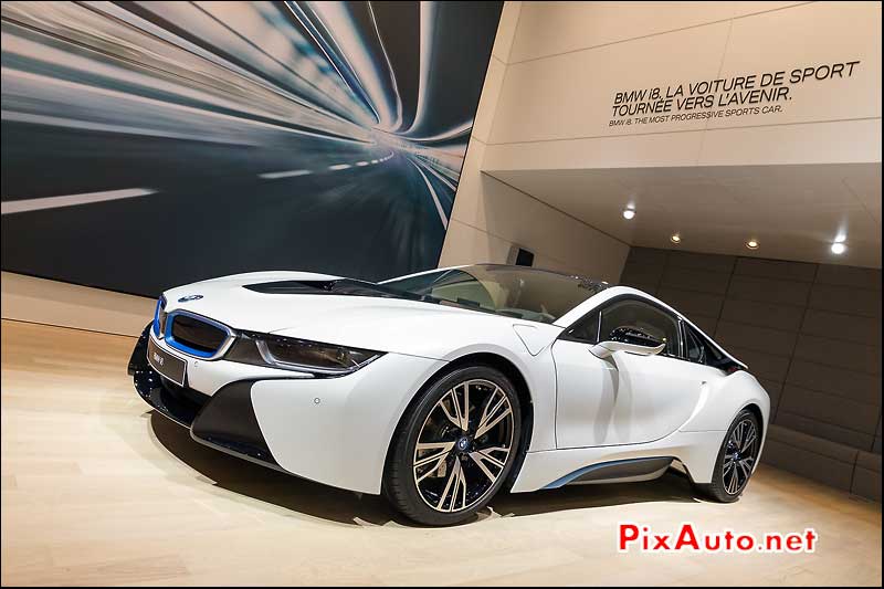 Mondial Automobile Paris, BMW I8