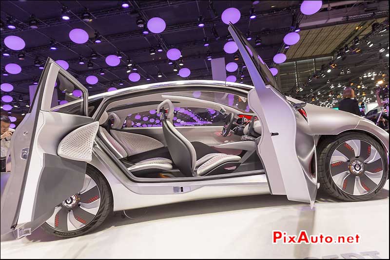 Mondial Automobile, Concept car Renault Eolab Habitacle