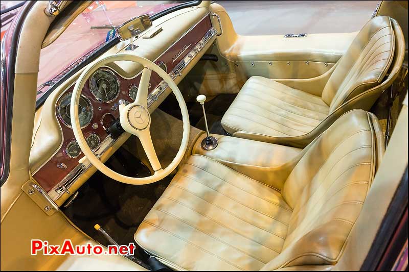 Mercedes 300sl Gullwing Interieur, Salon Retromobile 2014