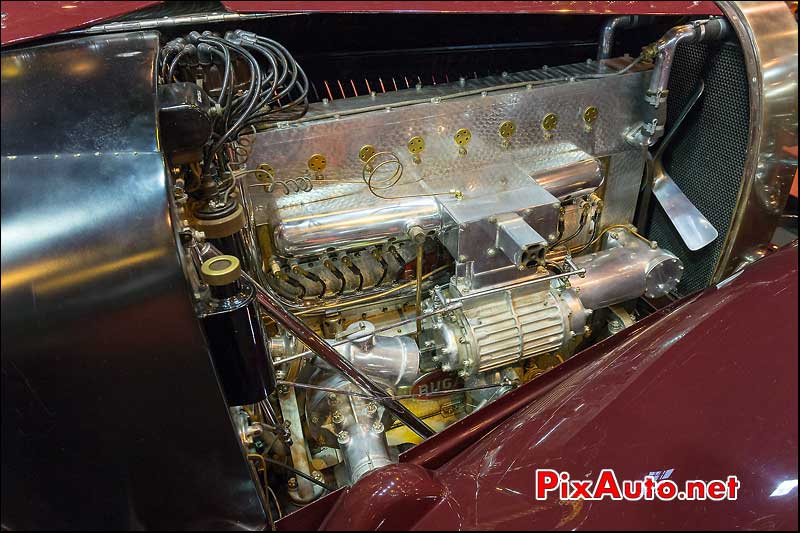 Moteur Bugatti type 46S, stand Fiskens, Salon Retromobile 2014