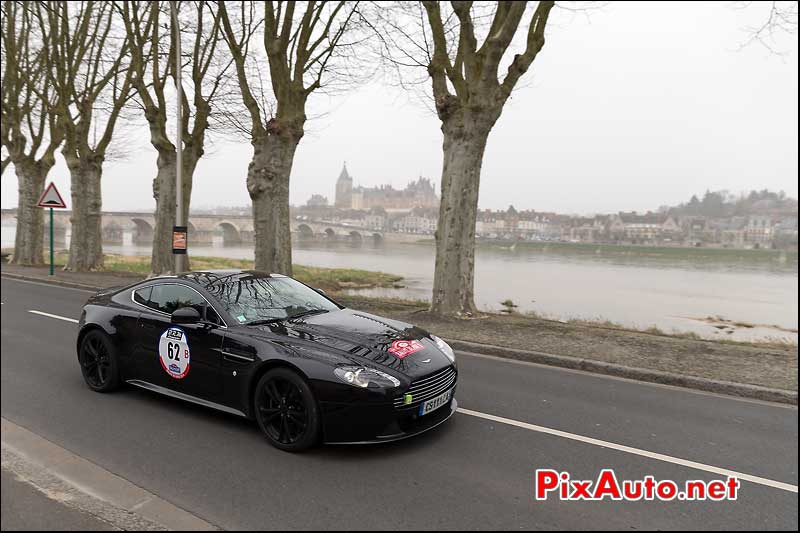 Aston Martin V12 Vantage #62, Gien, Rallye-de-Paris 2014